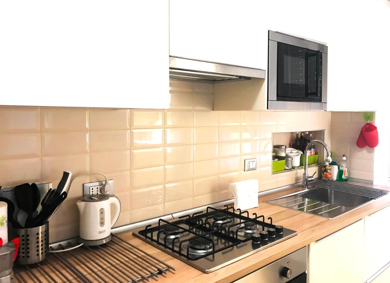 Butterfly Suite Рим Екстериор снимка